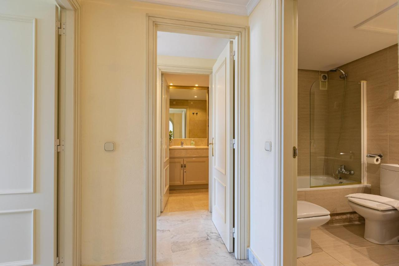 Puerto Banus, Marina Banus, 2br, 2bth, Pool, Parking, Marbella, 2h Apartament Marbella