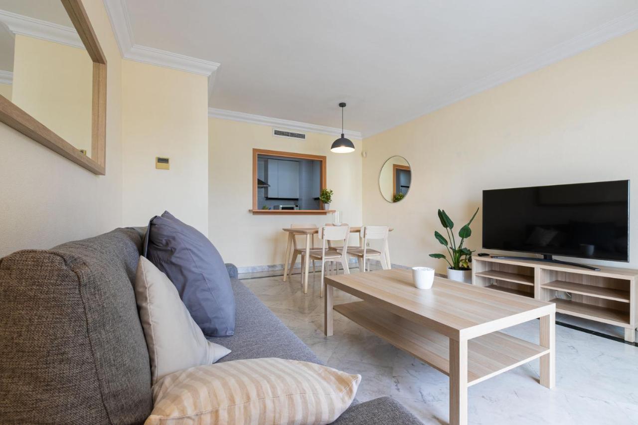 Puerto Banus, Marina Banus, 2br, 2bth, Pool, Parking, Marbella, 2h Apartament *